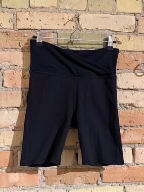 Athleta crossover biker shorts size S